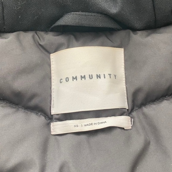 Aritzia Community Winter Coat - Picture 2 of 9